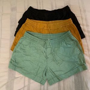 Like new! Linen shorts